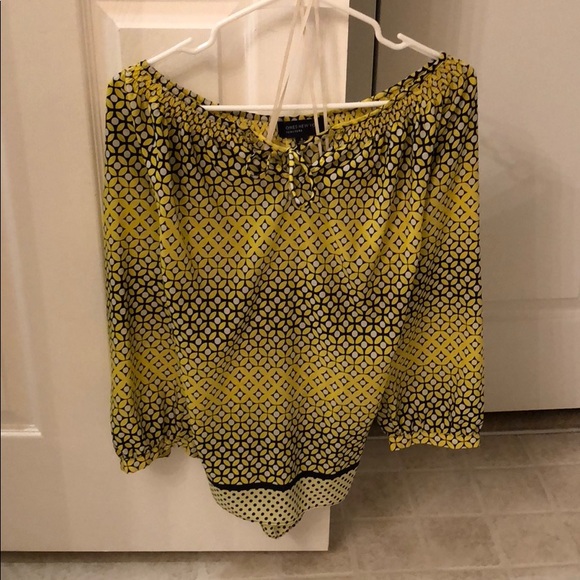 Black and yellow blouse - Picture 1 of 1